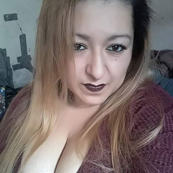 Meet your Posher, Brandy - Picture 1 of 1